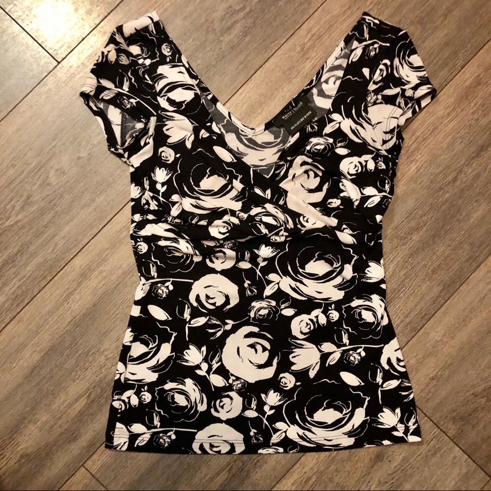 White House Black Market Floral Printed blouse